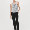 Top en maille lurex avec encolure drapée.