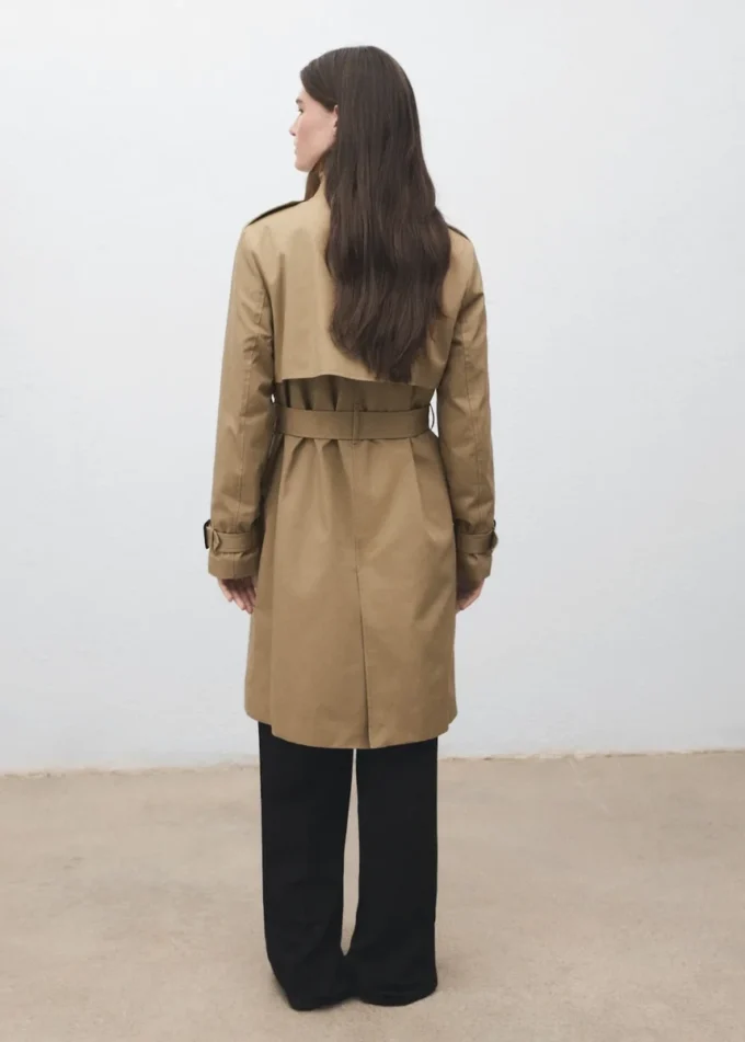 Trench-coat classique avec ceinture