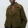 Trench-coat court oversize à double boutonnage Trench-coat court oversize à double boutonnage