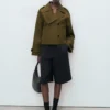 Trench-coat court oversize à double boutonnage Trench-coat court oversize à double boutonnage