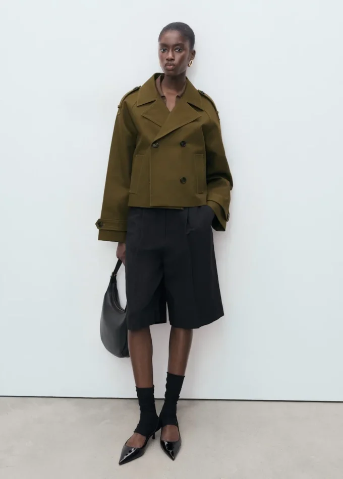 Trench-coat court oversize à double boutonnage Trench-coat court oversize à double boutonnage