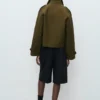 Trench-coat court oversize à double boutonnage Trench-coat court oversize à double boutonnage