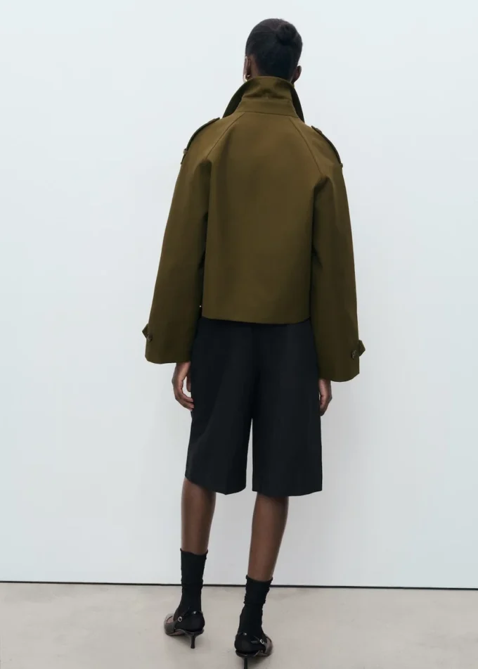 Trench-coat court oversize à double boutonnage Trench-coat court oversize à double boutonnage