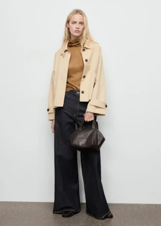 Trench court oversize à épaulettes