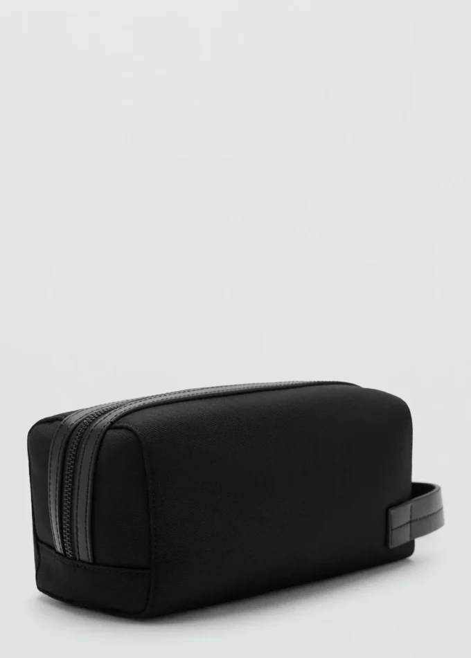 Trousse de toilette avec détails en cuir