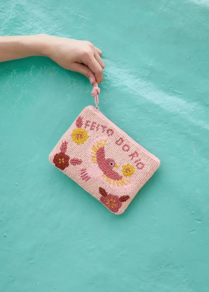 Trousse de toilette avec motif perlé
