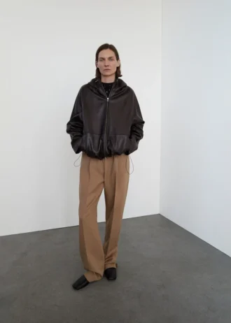 Veste 100 % cuir avec capuche
