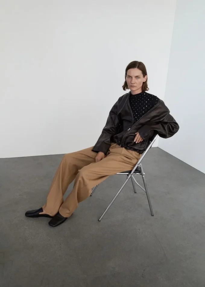 Veste 100 % cuir avec capuche
