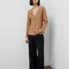 Veste ajustée en maille avec boutons
