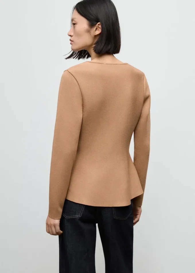 Veste ajustée en maille avec boutons