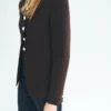 Veste à col montant et boutons bijoux