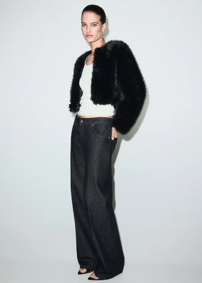 Veste courte en fausse fourrure