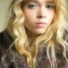 Veste courte en fausse fourrure