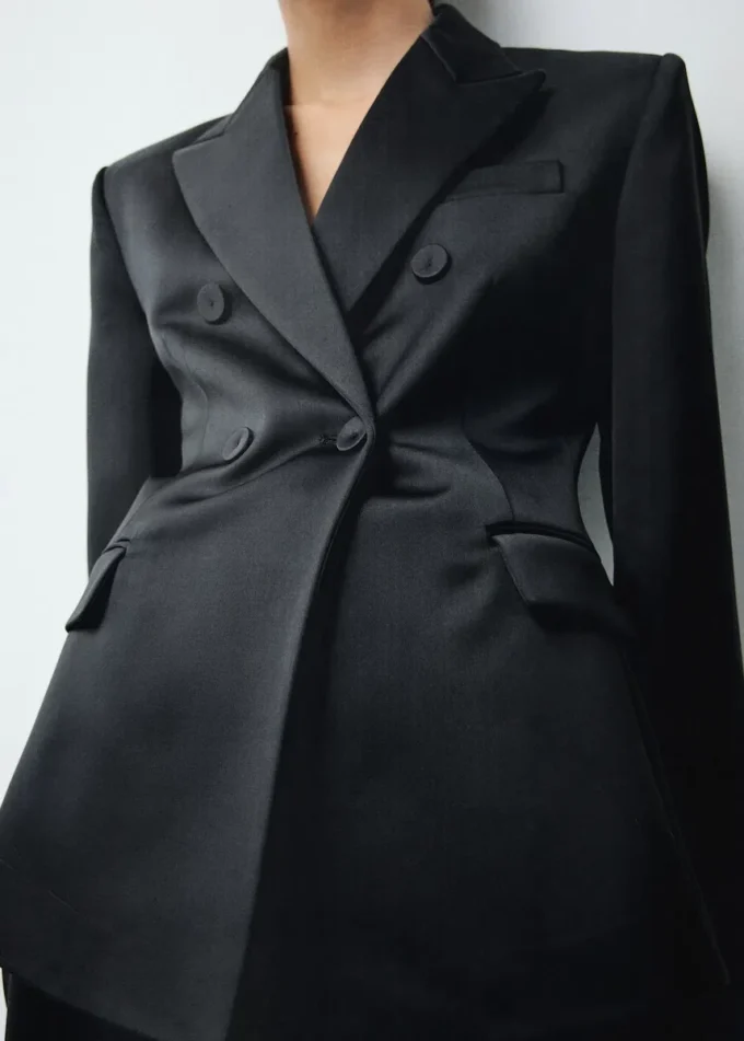 Veste de costume en satin