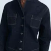 Veste en denim ajustée avec poches