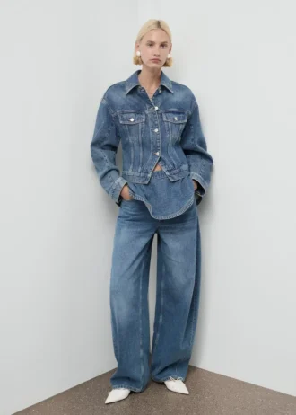 Veste en denim ajustée avec poches