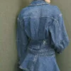 Veste en denim ajustée avec poches