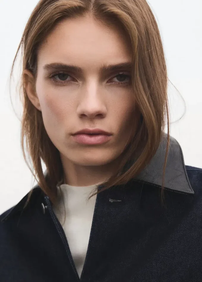 Veste en denim avec col en simili cuir