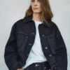 Veste en denim avec coutures décoratives