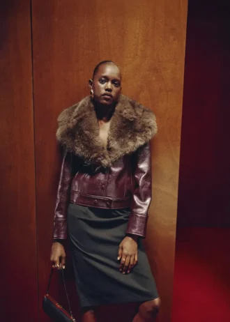 Veste en simili cuir avec col en fausse fourrure