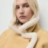 Veste en simili-suède avec col en peau lainée
