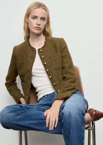 Veste en tweed avec boutons bijoux