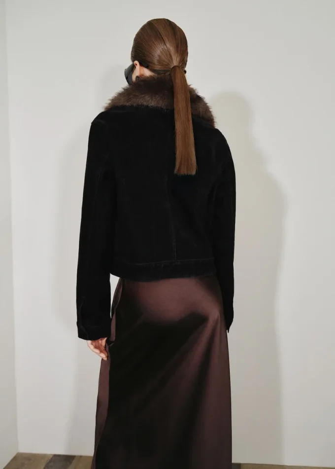 Veste en velours avec col en fourrure