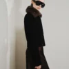 Veste en velours avec col en fourrure