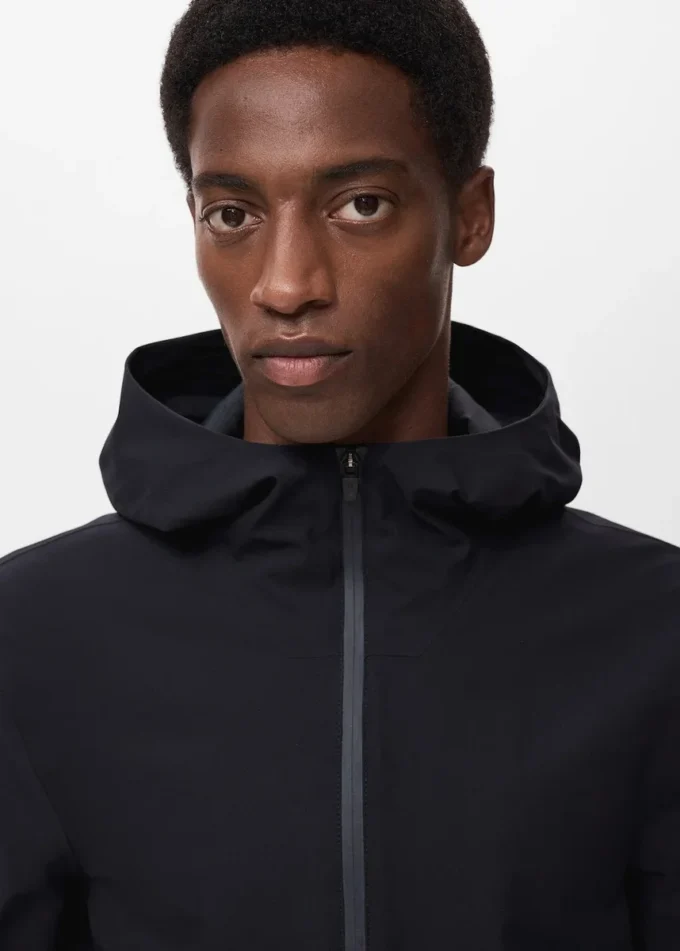 Veste imperméable à capuche