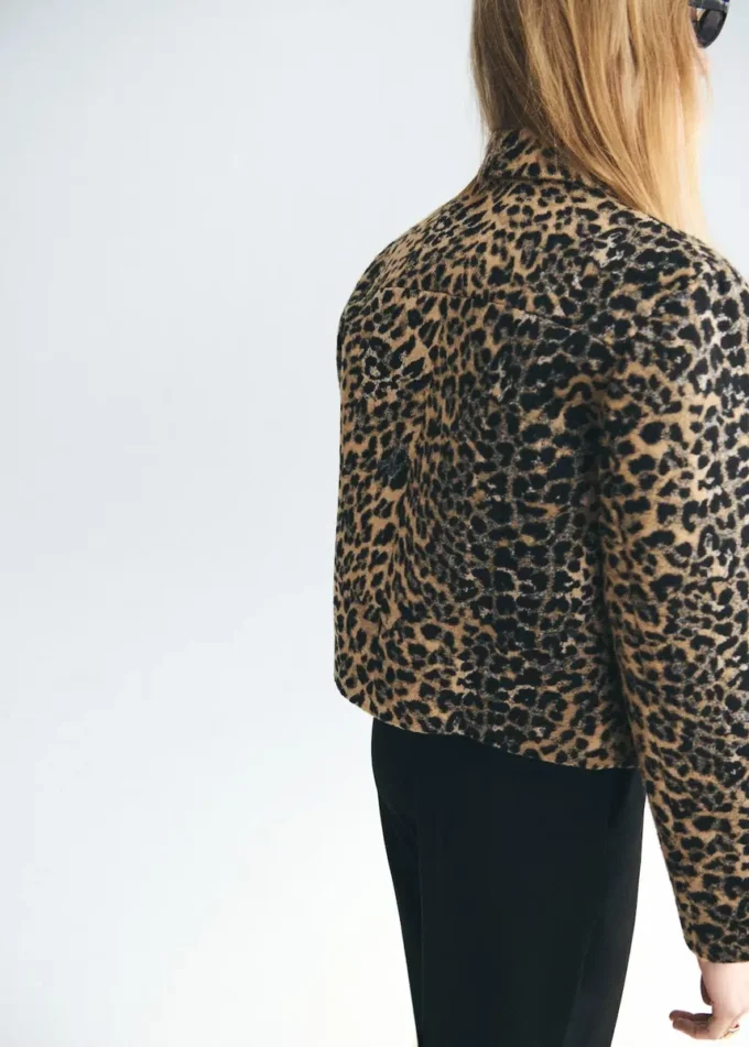 Veste imprimé léopard avec boutons