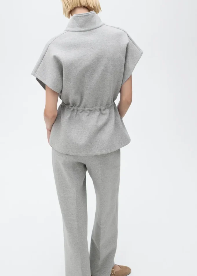 Veste à manches courtes avec taille ajustable